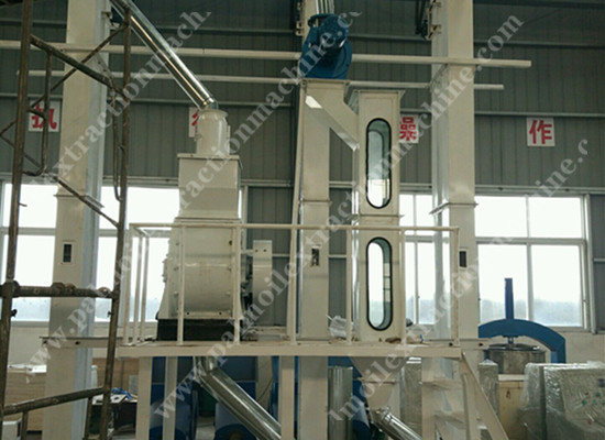 Palm nut cracking and separating machine 