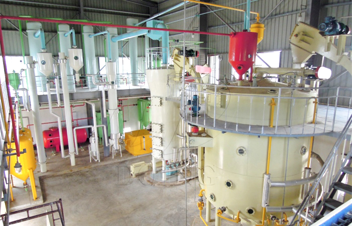 Vegetable oil production process using solvent extraction method photo