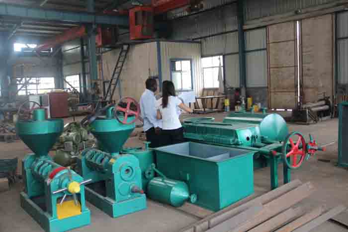 Nigeria customer for soybean oil production plant