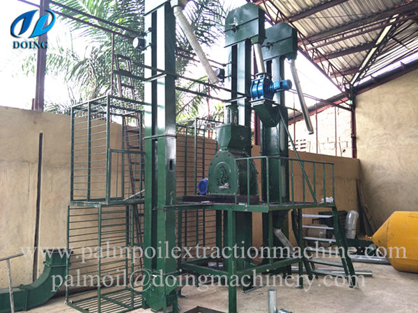 palm nuts cracaking and separating machine 